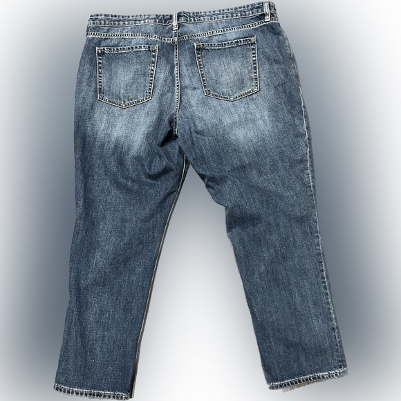 Gorgeous Gap Distressed Jeans W/ Patches (Sz 16) - Picture 2 of 7